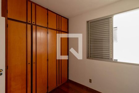 Quarto 2 de apartamento à venda com 4 quartos, 130m² em Santo Antônio, Belo Horizonte