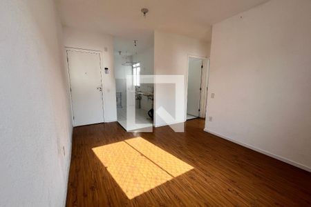 Sala de apartamento para alugar com 2 quartos, 38m² em Parque Santa Rosa, Suzano