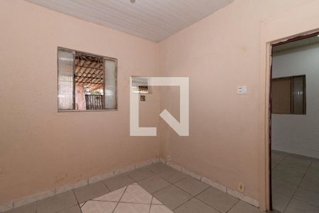 Quarto 1 de casa para alugar com 3 quartos, 70m² em Irajá, Rio de Janeiro