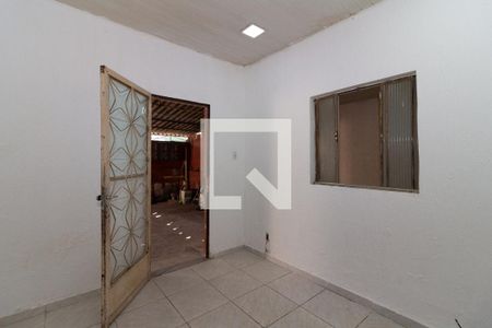 Sala de casa para alugar com 3 quartos, 70m² em Irajá, Rio de Janeiro