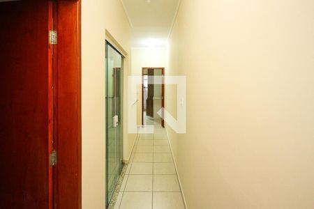 Corredor de casa para alugar com 3 quartos, 106m² em Vila Antonieta, São Paulo