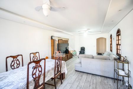 Sala de estar de casa para alugar com 3 quartos, 370m² em Penha de França, São Paulo