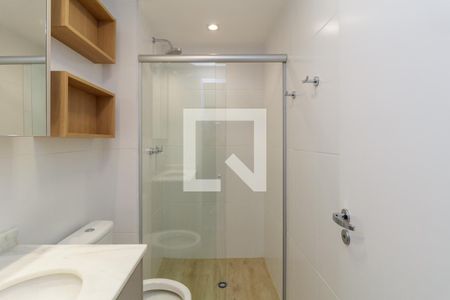 Banheiro de kitnet/studio para alugar com 1 quarto, 26m² em Vila Buarque, São Paulo