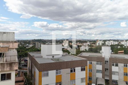 Vista da varanda da sala de apartamento para alugar com 2 quartos, 60m² em Itamarati, Belo Horizonte