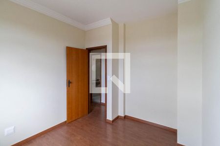 Quarto 1 de apartamento para alugar com 2 quartos, 60m² em Itamarati, Belo Horizonte