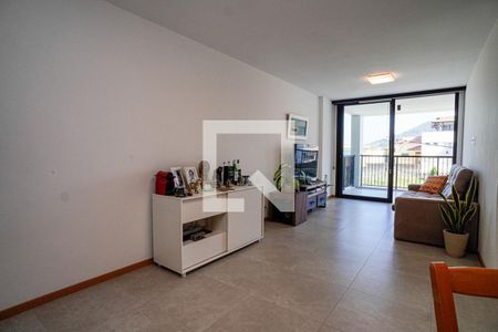 Sala de apartamento à venda com 2 quartos, 85m² em Piratininga, Niterói