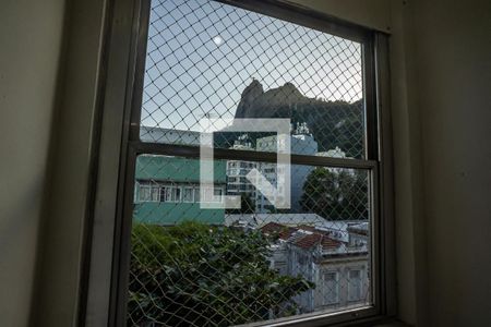 Sala vista da janela de apartamento à venda com 2 quartos, 87m² em Botafogo, Rio de Janeiro