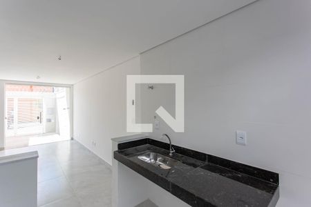 Cozinha  de casa à venda com 2 quartos, 112m² em Planalto, Belo Horizonte