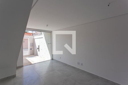 Casa à venda com 2 quartos, 112m² em Planalto, Belo Horizonte