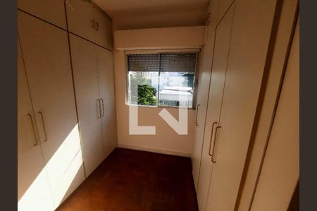 Closet do quarto 1 de apartamento para alugar com 2 quartos, 89m² em Vila Uberabinha, São Paulo
