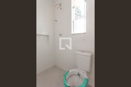 Banheiro da Suíte 1 de casa à venda com 2 quartos, 112m² em Planalto, Belo Horizonte