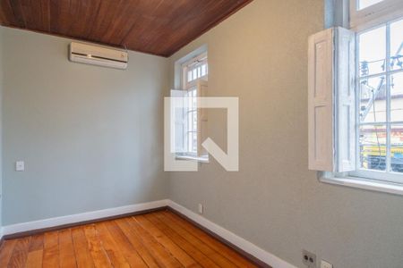 Quarto 2 de casa para alugar com 3 quartos, 110m² em Cidade Baixa, Porto Alegre