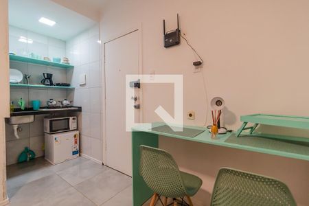 Cozinha de kitnet/studio para alugar com 1 quarto, 20m² em Centro Histórico, Porto Alegre