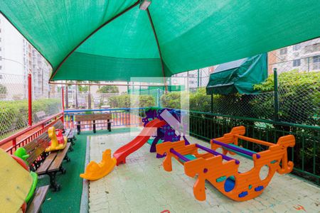 Apartamento à venda com 50m², 2 quartos e 1 vaga Apartamento à venda com 50m², 2 quartos e 1 vagaPlayground