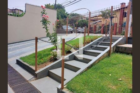 Casa à venda com 4 quartos, 220m² em Rolinópolis, São Paulo