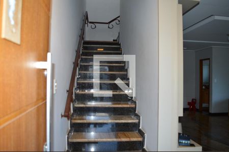 Escada de casa de condomínio à venda com 3 quartos, 185m² em Tijuco, Contagem