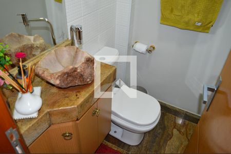 Lavabo de casa de condomínio à venda com 3 quartos, 185m² em Tijuco, Contagem