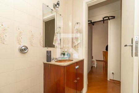 Banheiro Social de apartamento para alugar com 2 quartos, 70m² em Vila Izabel, Curitiba