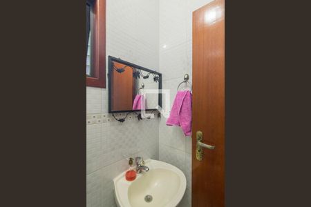 Lavabo de casa à venda com 3 quartos, 185m² em Vila Lucinda, Santo André