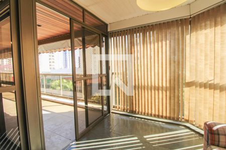 Varanda de apartamento à venda com 4 quartos, 310m² em Cambuí, Campinas