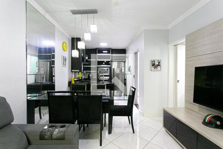 Casa de condomínio à venda com 65m², 2 quartos e 2 vagasSala