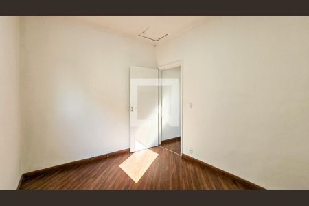 Quarto 1 de casa para alugar com 3 quartos, 100m² em Jardim Itacolomi, São Paulo