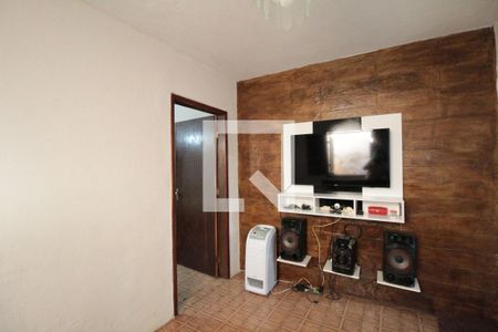 Sala de casa à venda com 3 quartos, 170m² em Jaqueline, Belo Horizonte