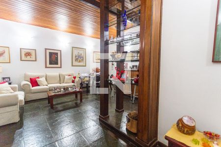 Sala 1 de casa à venda com 8 quartos, 500m² em Santo Antônio, Belo Horizonte