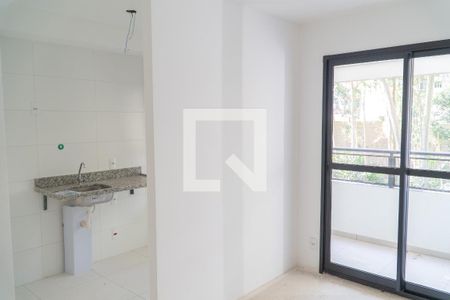 Sala de apartamento à venda com 2 quartos, 45m² em Vila Suzana, São Paulo