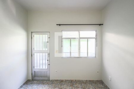 Sala de casa para alugar com 3 quartos, 46m² em Centro, Nilópolis
