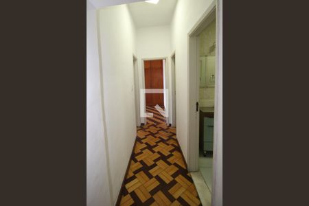 Corredor de apartamento para alugar com 3 quartos, 90m² em Bonsucesso, Rio de Janeiro