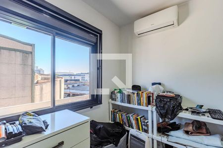 Quarto de apartamento à venda com 1 quarto, 40m² em Azenha, Porto Alegre