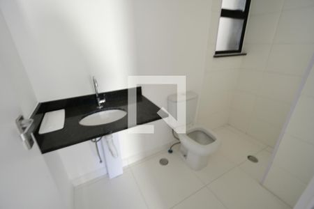 Banheiro de apartamento à venda com 1 quarto, 51m² em Bosque, Campinas