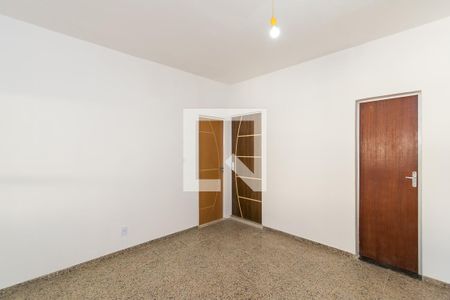 Sala de casa para alugar com 2 quartos, 70m² em Ramos, Rio de Janeiro