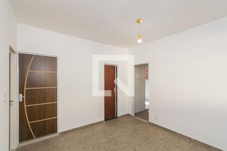 Sala de casa para alugar com 2 quartos, 70m² em Ramos, Rio de Janeiro