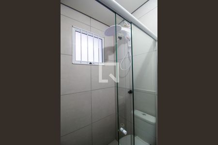 Banheiro de kitnet/studio para alugar com 1 quarto, 21m² em Vila Haro, Sorocaba