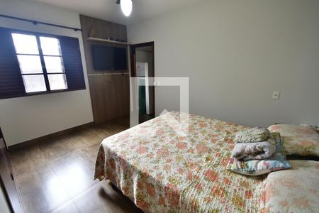 Suíte de casa à venda com 3 quartos, 1000m² em Fazenda Santa Cândida, Campinas