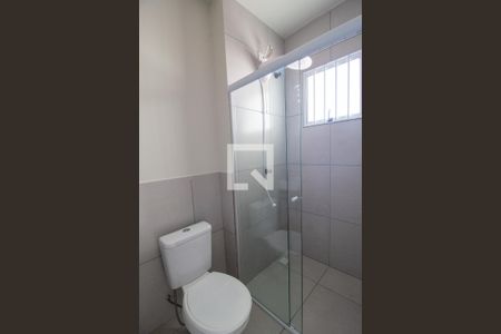 Banheiro de kitnet/studio para alugar com 1 quarto, 23m² em Vila Haro, Sorocaba