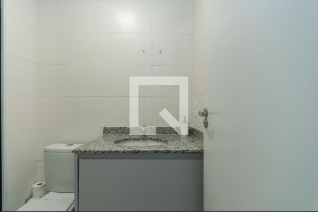 Banheiro Social de apartamento para alugar com 2 quartos, 50m² em Lapa, São Paulo