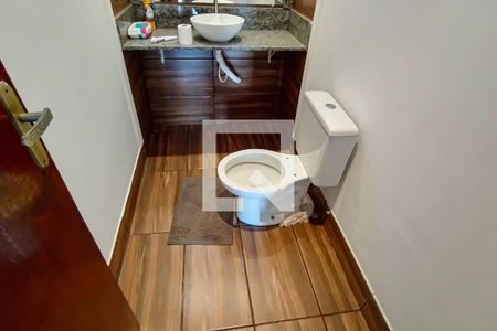 lavabo de casa para alugar com 3 quartos, 100m² em Taquara, Rio de Janeiro
