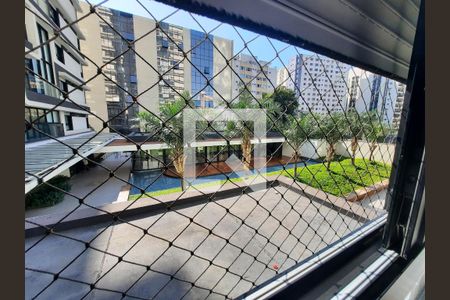 Janela suíte 1 de apartamento à venda com 2 quartos, 79m² em Vila Olímpia, São Paulo