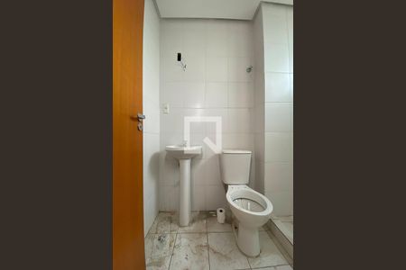 Banheiro de kitnet/studio para alugar com 1 quarto, 35m² em Centro, São Leopoldo