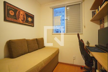 Quarto 2 de apartamento para alugar com 2 quartos, 44m² em Humaitá, Porto Alegre