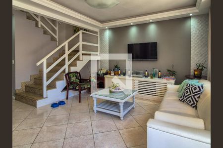 Sala de casa de condomínio à venda com 4 quartos, 234m² em Vargem Pequena, Rio de Janeiro