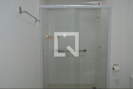 Banheiro de kitnet/studio para alugar com 1 quarto, 28m² em Ipiranga, São Paulo