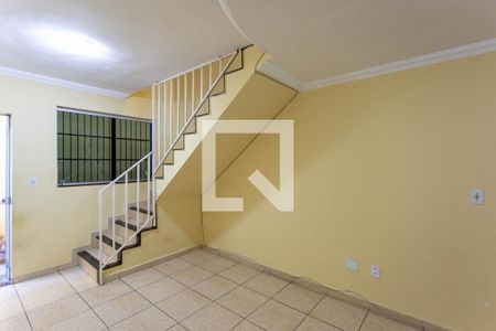 Sala de casa para alugar com 2 quartos, 90m² em Céu Azul, Belo Horizonte