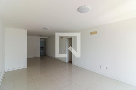 Sala de apartamento à venda com 4 quartos, 160m² em Barra da Tijuca, Rio de Janeiro