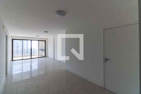 Sala de apartamento à venda com 4 quartos, 160m² em Barra da Tijuca, Rio de Janeiro