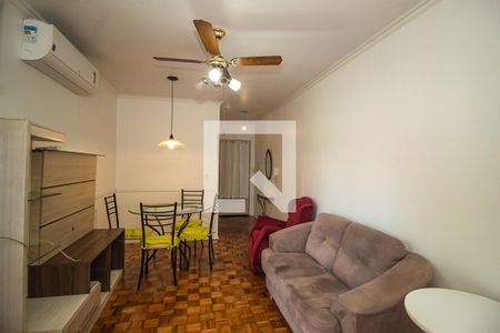 Sala de apartamento para alugar com 3 quartos, 75m² em Santana, Porto Alegre