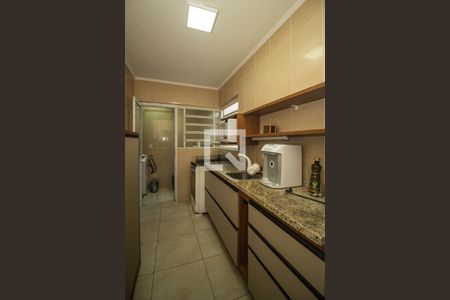 Cozinha de apartamento para alugar com 3 quartos, 75m² em Santana, Porto Alegre